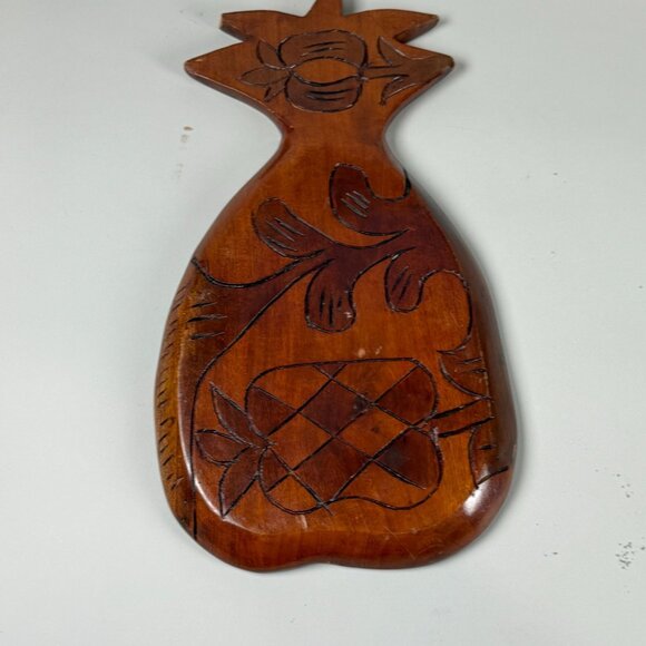 Hand-Carved Wooden Pineapple Serving Tray With Tropical Art Design - Picture 3 of 6
